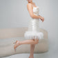Brautkleid Helene mini mit Federn
