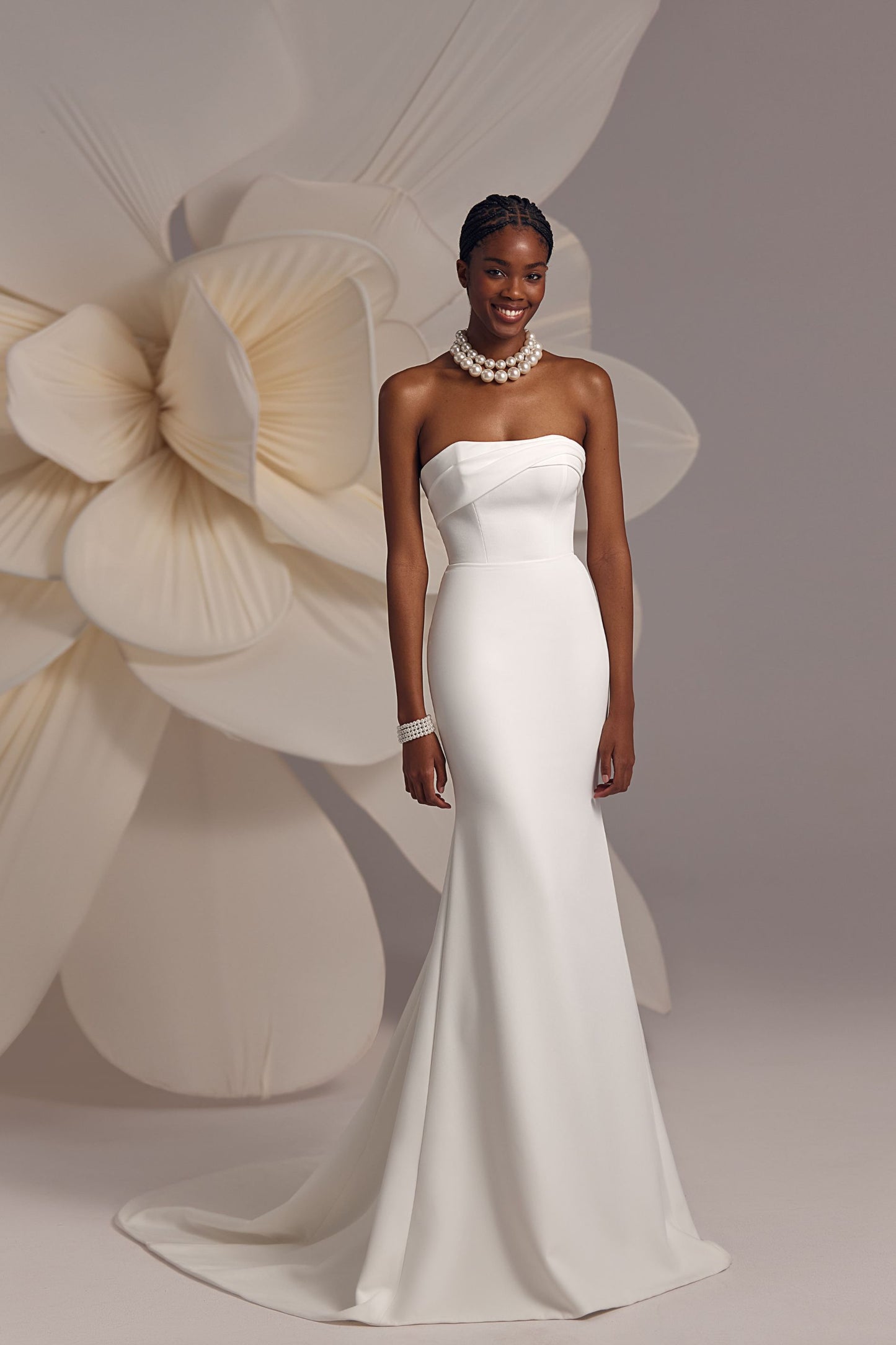 Amalfi – Elegantes Brautkleid mit figurbetonter Silhouette